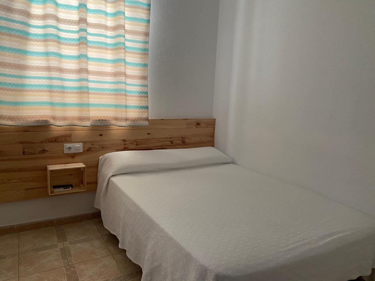 Hostal Barbate Bagian luar foto