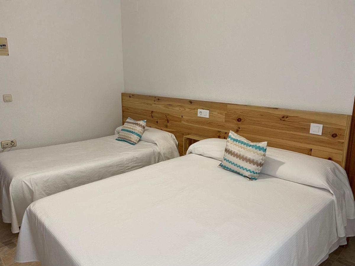 Hostal Barbate Bagian luar foto