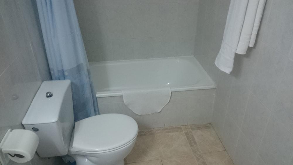 Hostal Barbate Bagian luar foto
